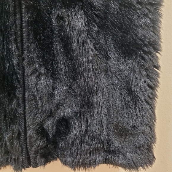 Roots fur vest - Picture 4 of 7